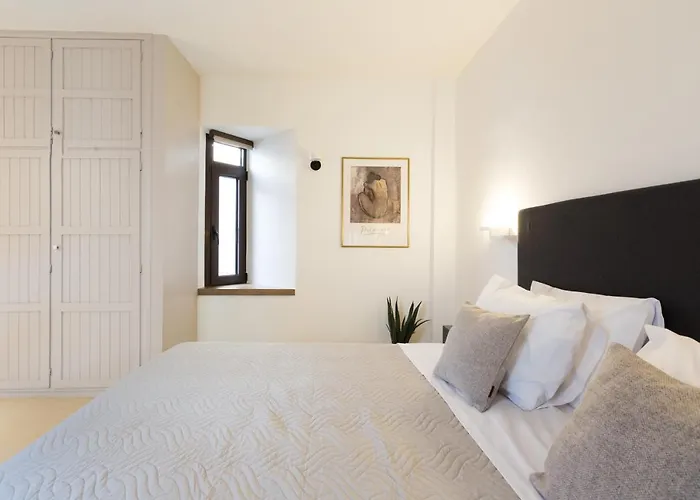 Antigoni\'S Seaside Lodge, A Beach Retreat!